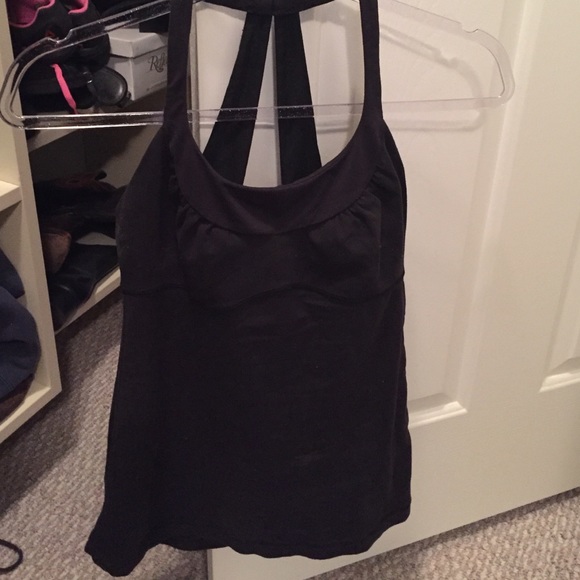 Lululemon black tank, size 6