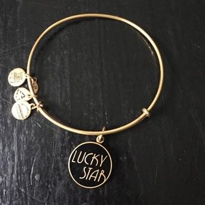 "Lucky star" gold Alex and Ani