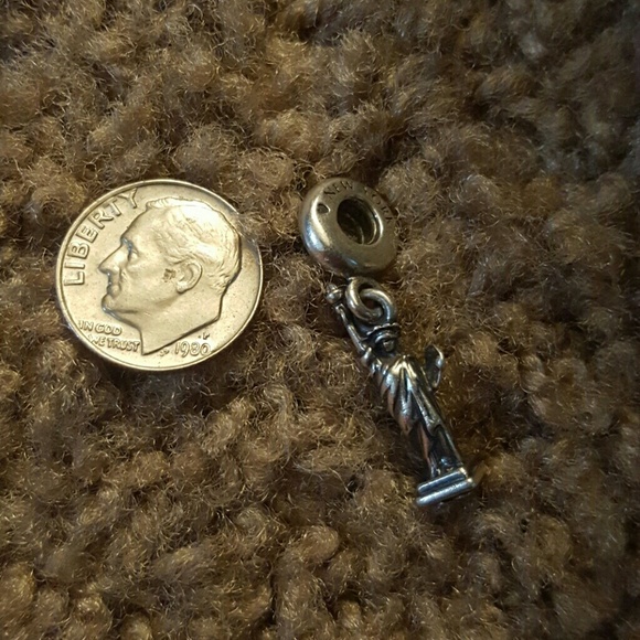 Statue of liberty charm