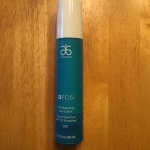 Arbonne oil absorbing day lotion