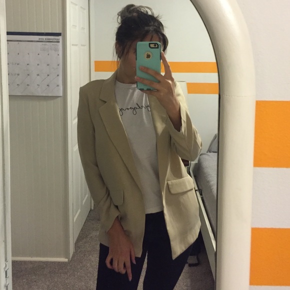Loose fitting blazer