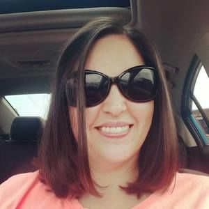 Meet your Posher, Courtney