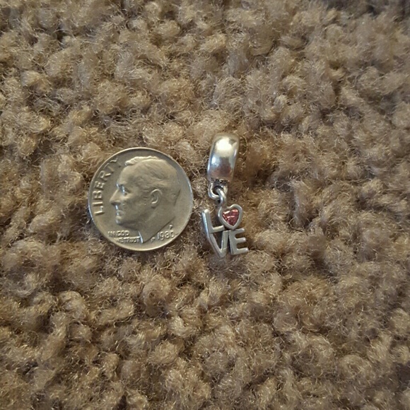 Philly love statue charm