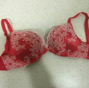 Victoria's Secret 34B bra