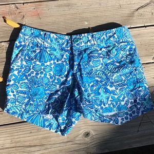 Lilly Pulitzer shorts size 4