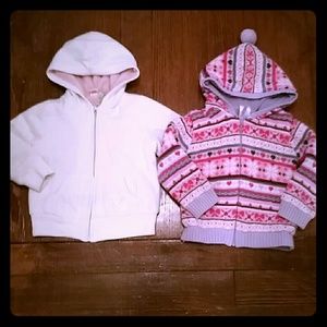 Winter perfect Two 3t zip up sweatshirts
