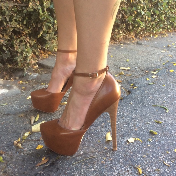 Tan Steve Madden Heels