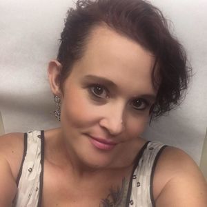 Meet your Posher, Elecia