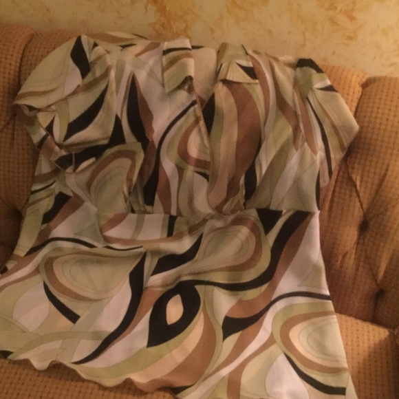 Sweater - Picture 2 of 4