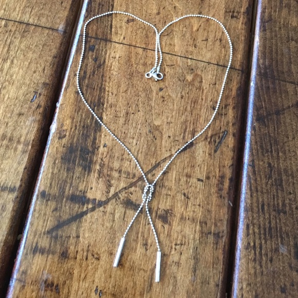 Silver knot/tie necklace.925