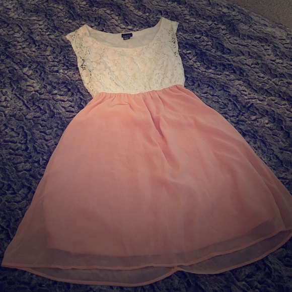 Dresses & Skirts - Pink and white lace top chiffon skirt dress