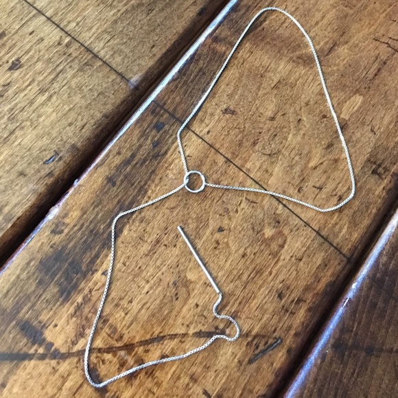 Silver knot necklace .925