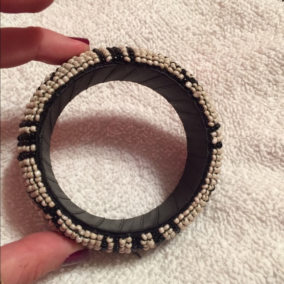 Beaded bangle - Picture 2 of 2
