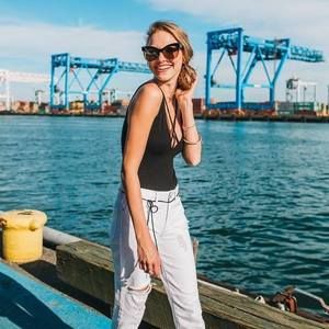 Meet your Posher, Christina