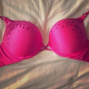 neon pink 34B Victoria secrets bombshell bra