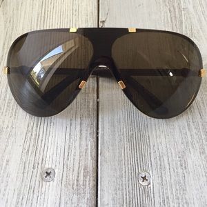 Electric sunglasses great condition. Barely worn!