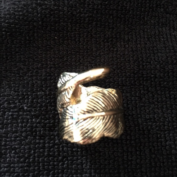 Gold leaf oversized ring - Picture 2 of 3