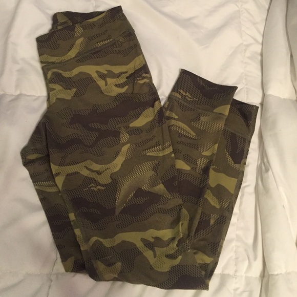 Camo Reebok leggings