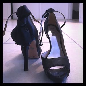 Badgley Mischka open-toe heel