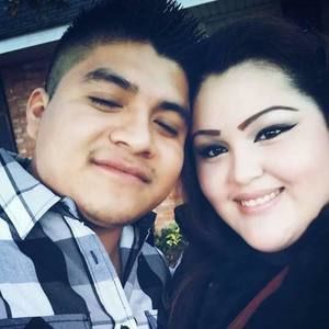 Meet your Posher, Dee