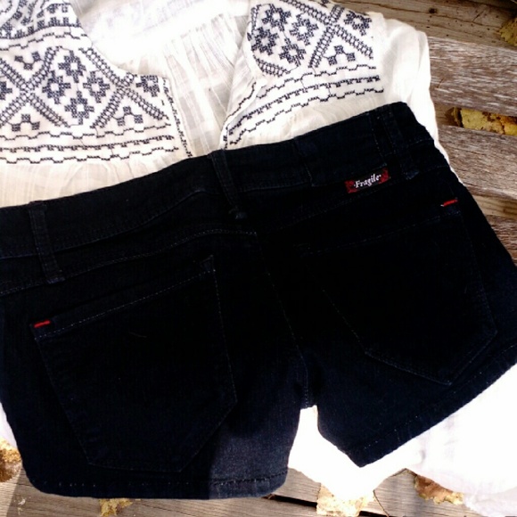 Dark navy denim shorts like new condition - Picture 2 of 3