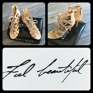 WHBMleather & suede sz 6.5 NWT 4" heel lace up .