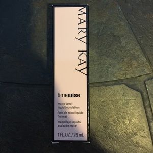 Ivory 6 Timewise matte-wear liquid foundation