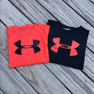 2 BOYS UNDER ARMOUR TEES