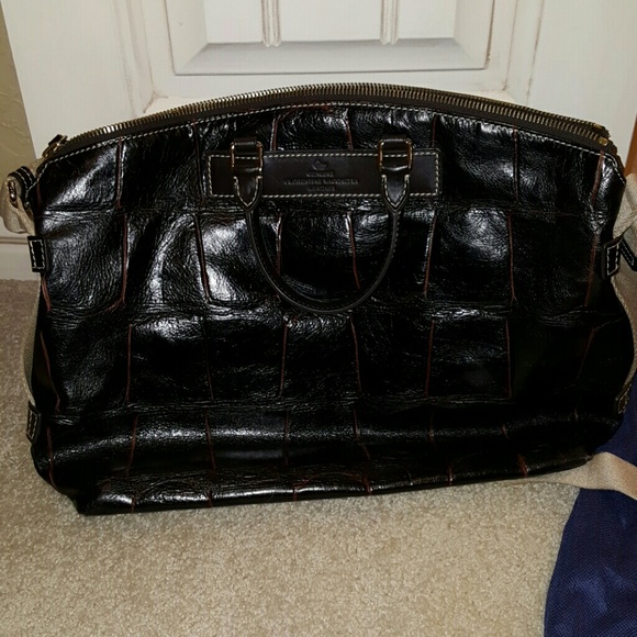 Dooney & Bourke