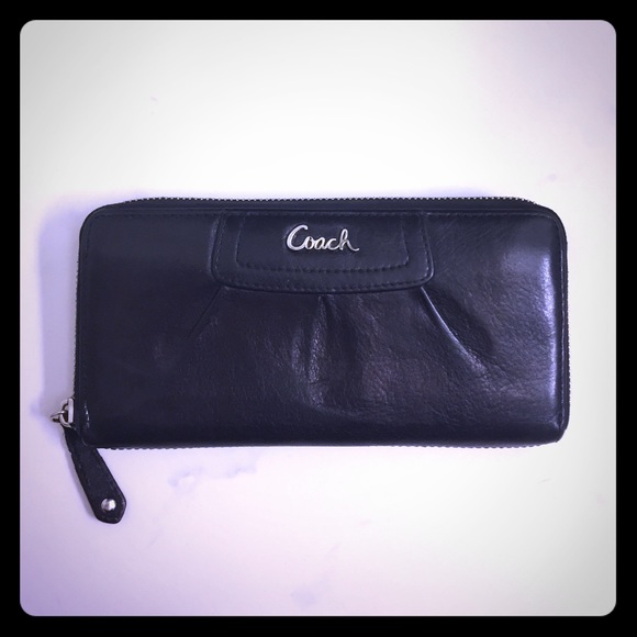 Coach Handbags - COACH Accordion Zip Wallet - Black