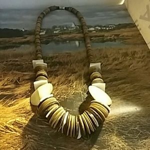 Vintage  Shell  and  Wooden  Beaded  Necklace