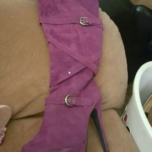 High heel boots