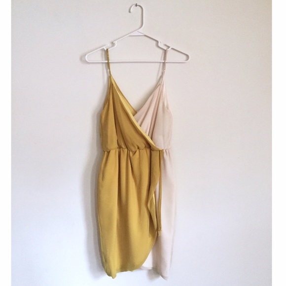 Peppermint Dresses & Skirts - Peppermint Yellow and White Strappy Chiffon Dress