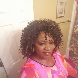 Meet your Posher, Mitzi