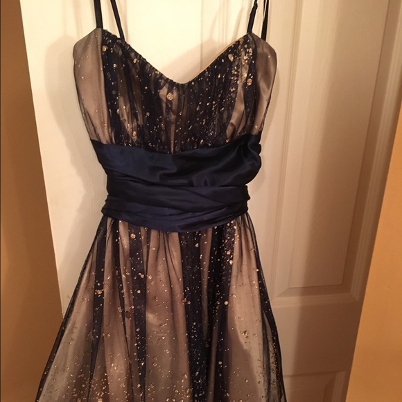 Blue and gold homecoming dress - Picture 4 of 5