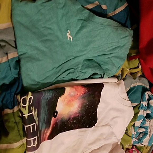 Hollister shirts - Picture 1 of 1