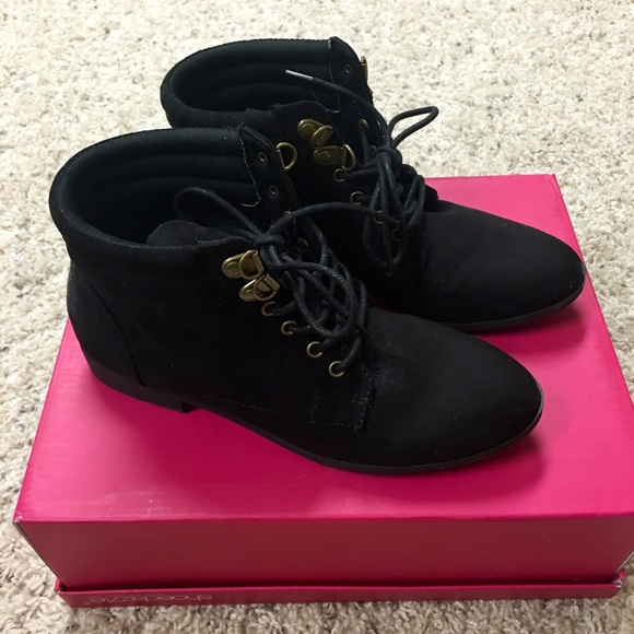 Suede lace up boots