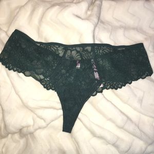 victoria's secret pink cheekster panty