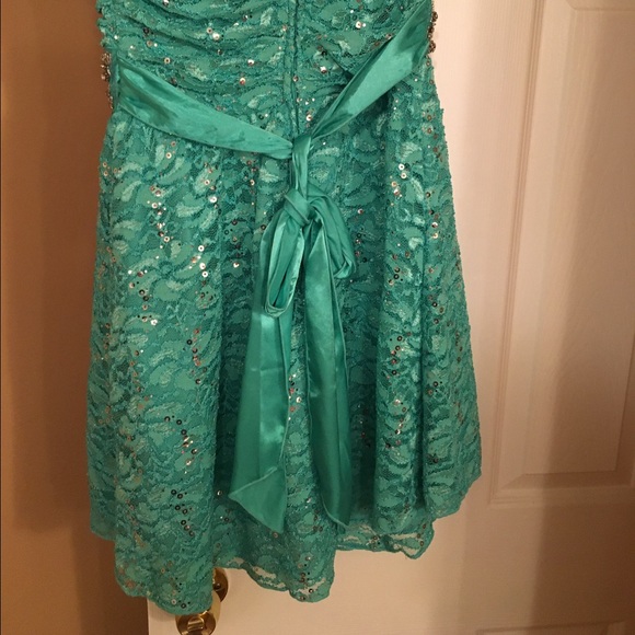 Strapless homecoming dress - Picture 4 of 4