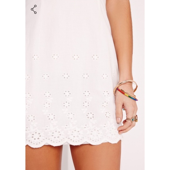 S A L E‼️NWT Missguided Embroidered Dress - Picture 3 of 4