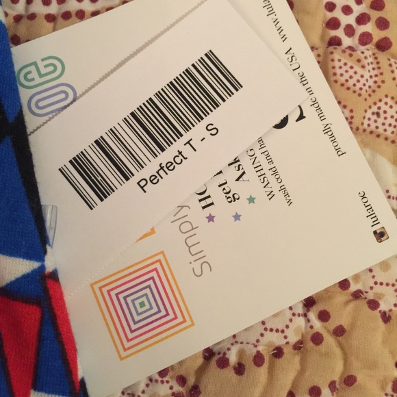 Lularoe Perfect T size small - Picture 3 of 3