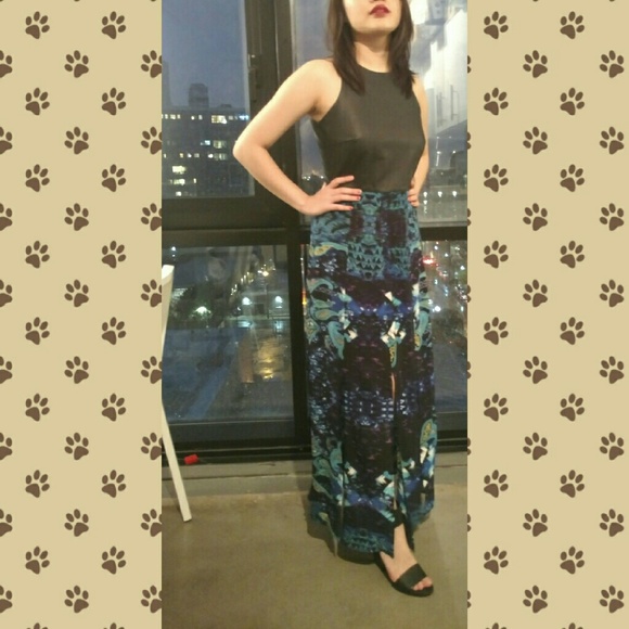 Shakuhachi x UO Flowy Fall Maxi Dress - Picture 4 of 4