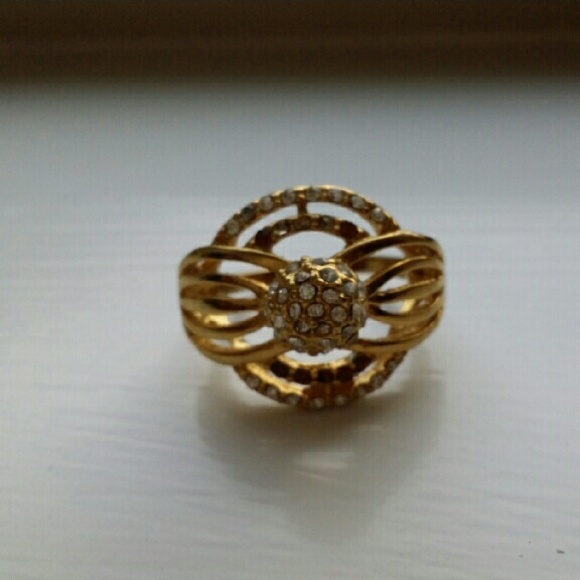 Gold ring - Picture 2 of 4