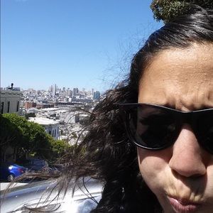 Meet your Posher, Veronica