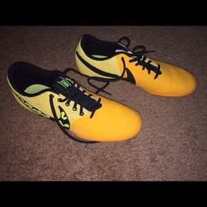 NIKE ELASTICO lll IC INDOOR SOCCER SHOES 2015