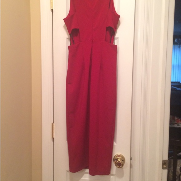 Red below knee hem dress - Picture 4 of 4