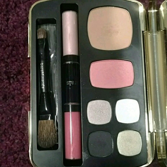 bareMinerals face palette with lipgloss and brush
