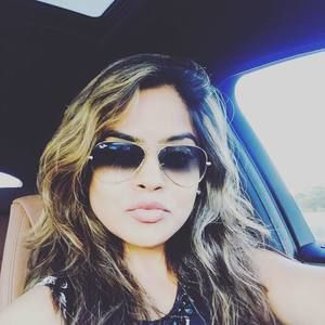 Meet your Posher, Sonali