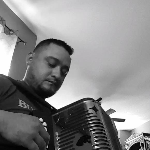 Meet your Posher, Miguel
