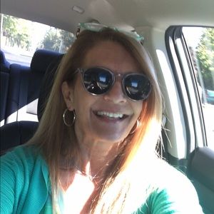 Meet your Posher, Carol